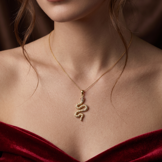 Serpentine Elegance Diamond Silver Pendant Set
