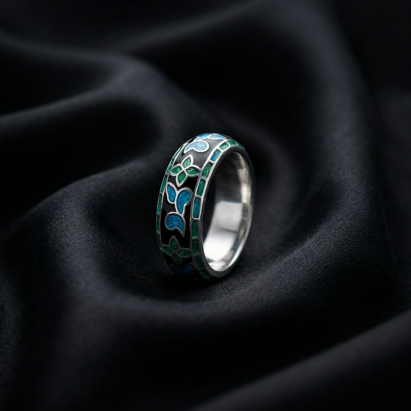 Silver Band With Emerald Enamel Inlay