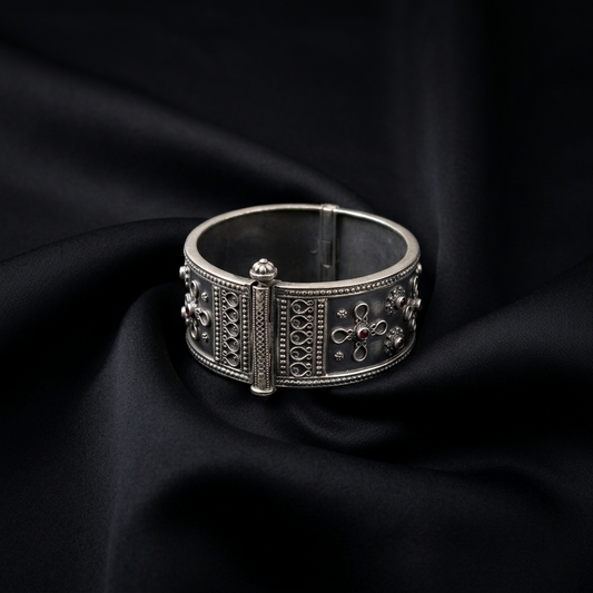 Handcrafted Filigree Tribal Silver Kada Bracelet
