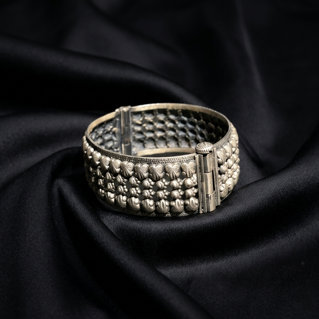 Antique Floral Textured Pure Silver Kada