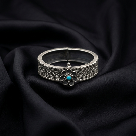 Antique Floral Turquoise 92.5 Silver Kada
