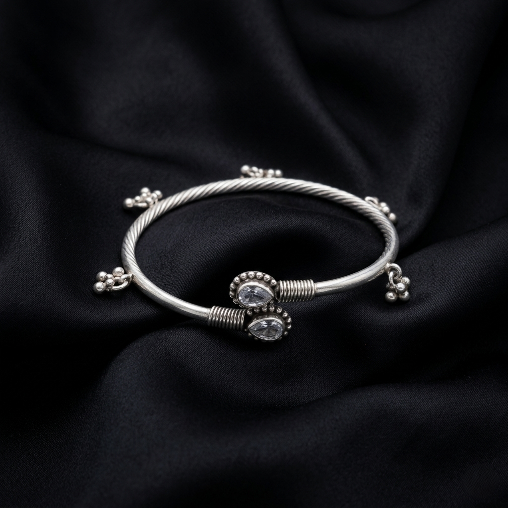 Teardrop Accented Oxidized Silver Kada Bracelet