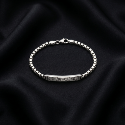 Geometric Engraved Silver Venetian Link Bracelet