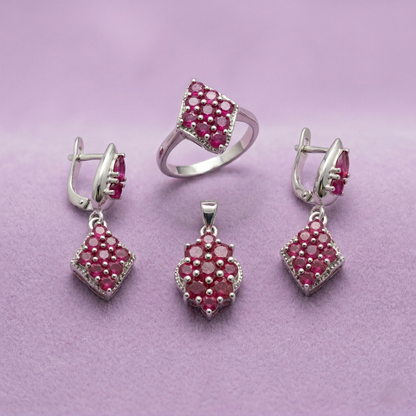 The Regal Crimson Rhombus Set