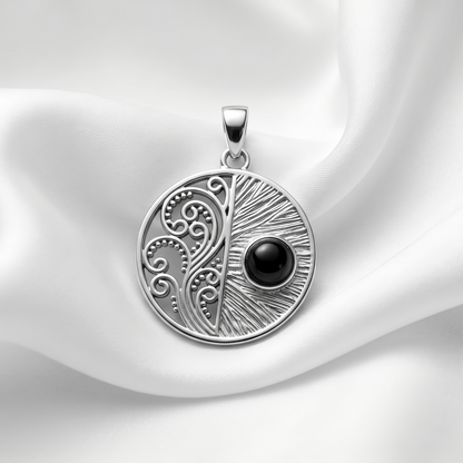 Vintage Filigree Onyx Silver Circular Pendant