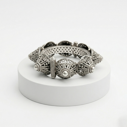 Exquisite Handcrafted Filigree Silver Kada Bracelet