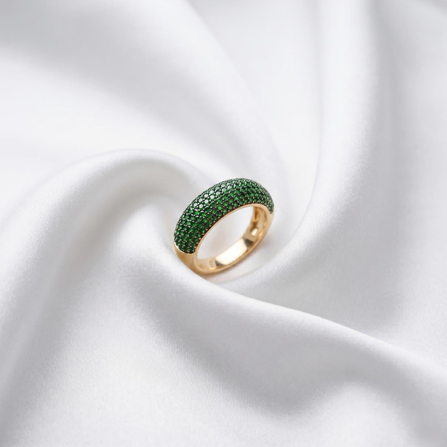 Luxury Gold Pave Green Emerald Ring