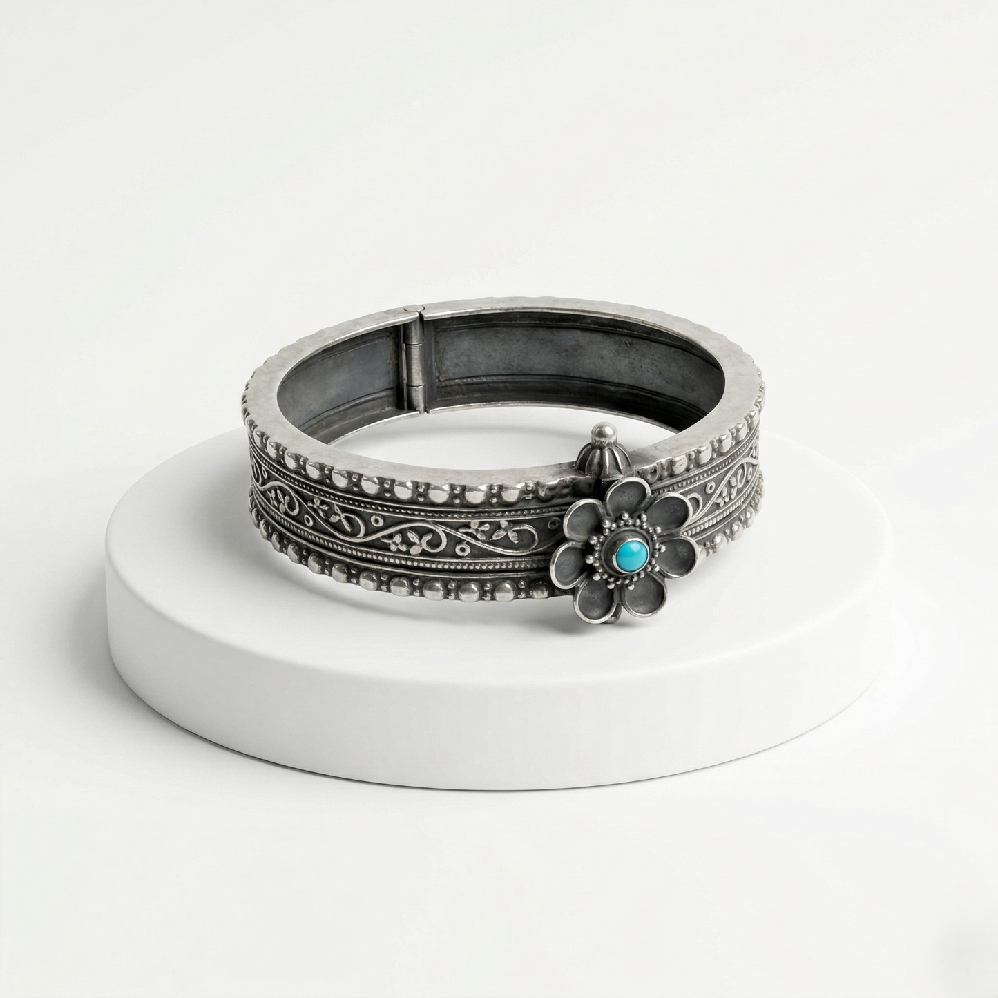 Antique Floral Turquoise 92.5 Silver Kada