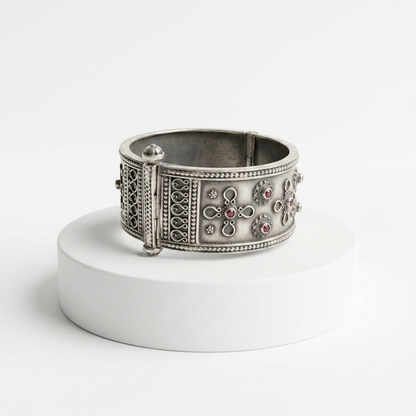 Handcrafted Filigree Tribal Silver Kada Bracelet