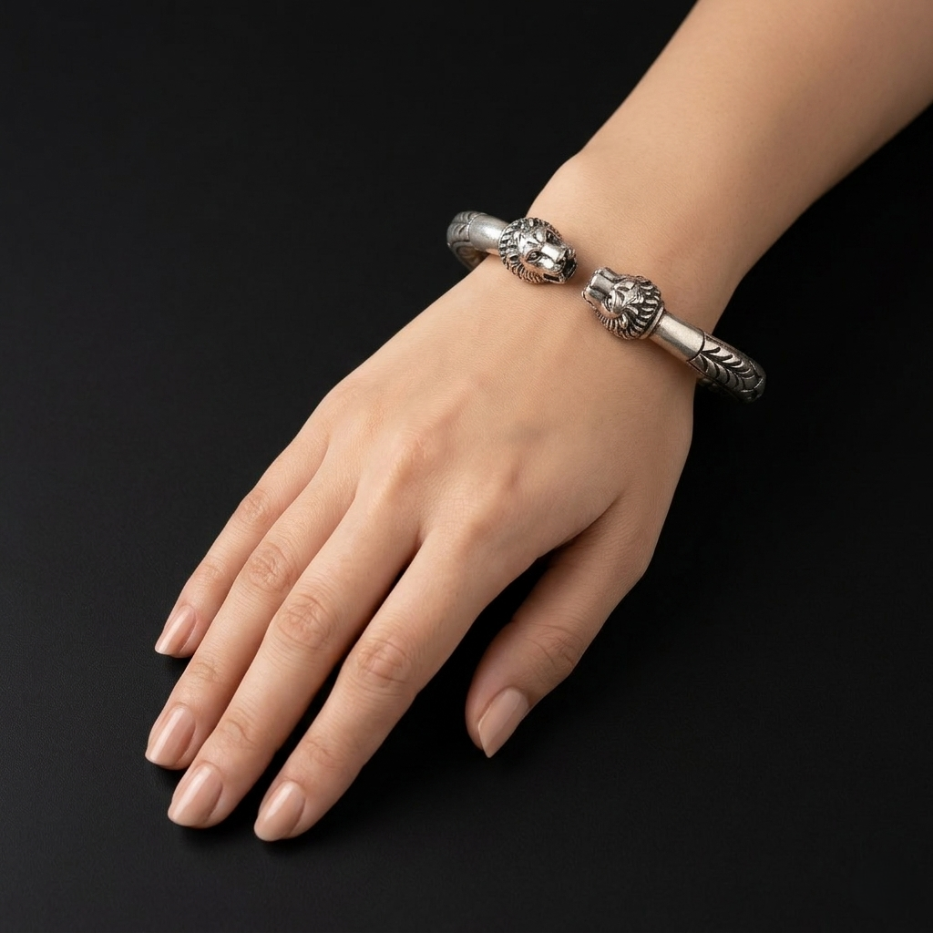 Classic Dual Lion Head Silver Kada