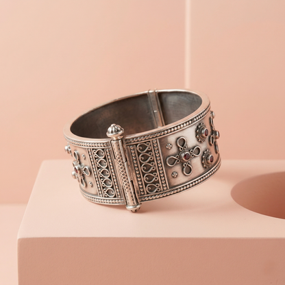 Handcrafted Filigree Tribal Silver Kada Bracelet