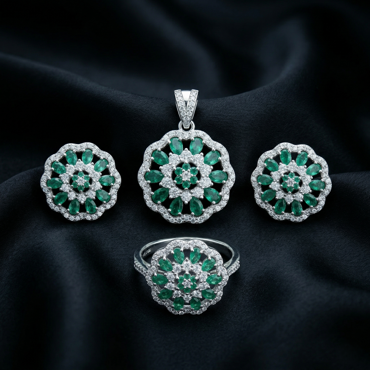 Veridian Blossom 92.5 Silver Pendant Set