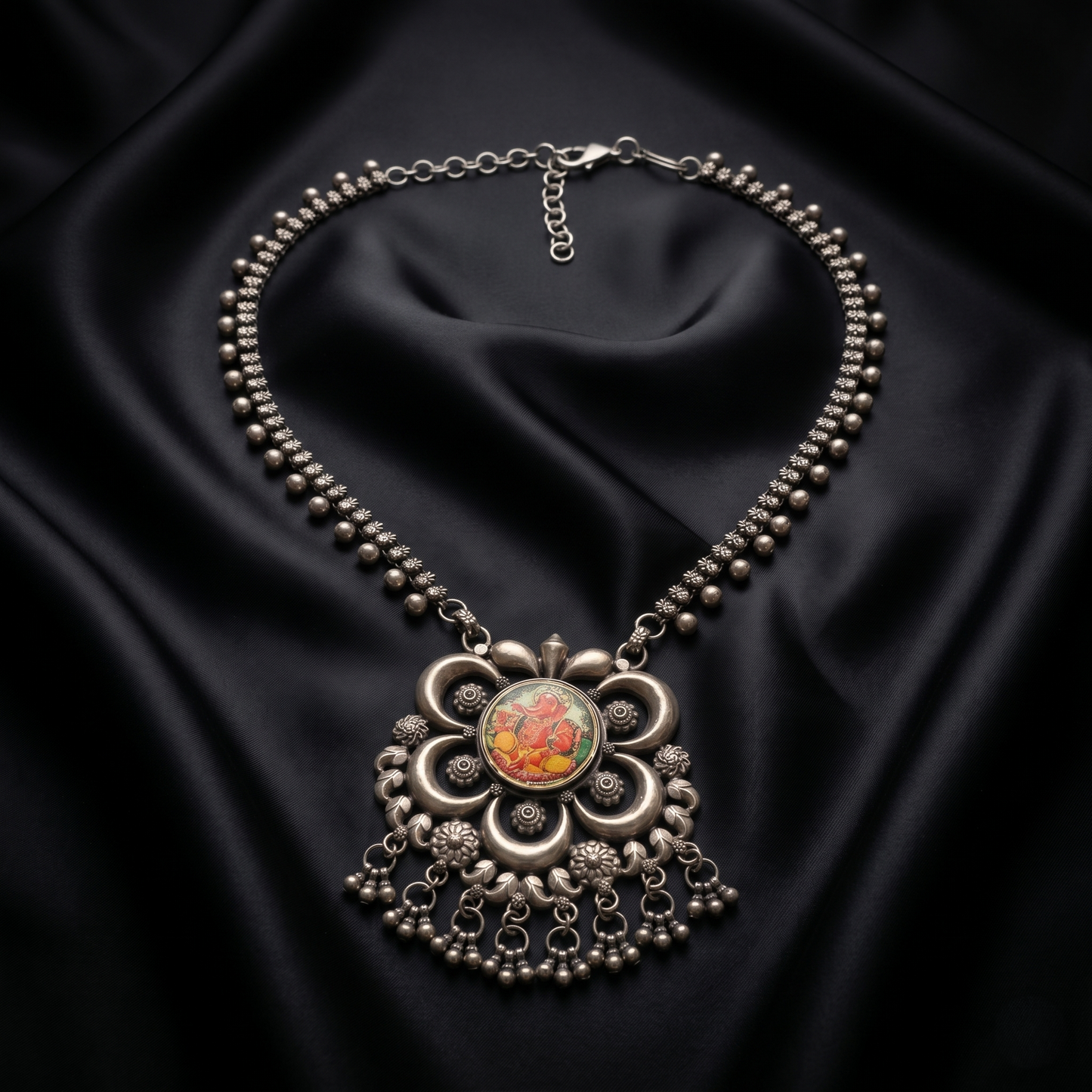 Intricate Silver Lord Ganesha Pendant Necklace
