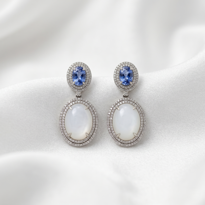 Elegant Victorian Blue & White Drops