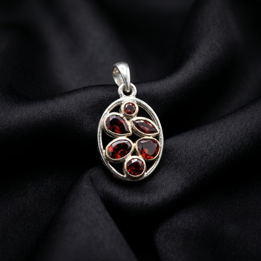 Vintage Sterling Silver Garnet Clusters Pendant