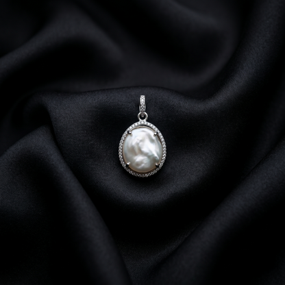 Elegant Oval Baroque Pearl Silver Pendant