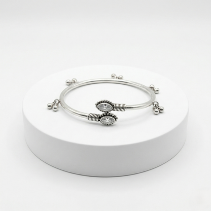 Teardrop Accented Oxidized Silver Kada Bracelet