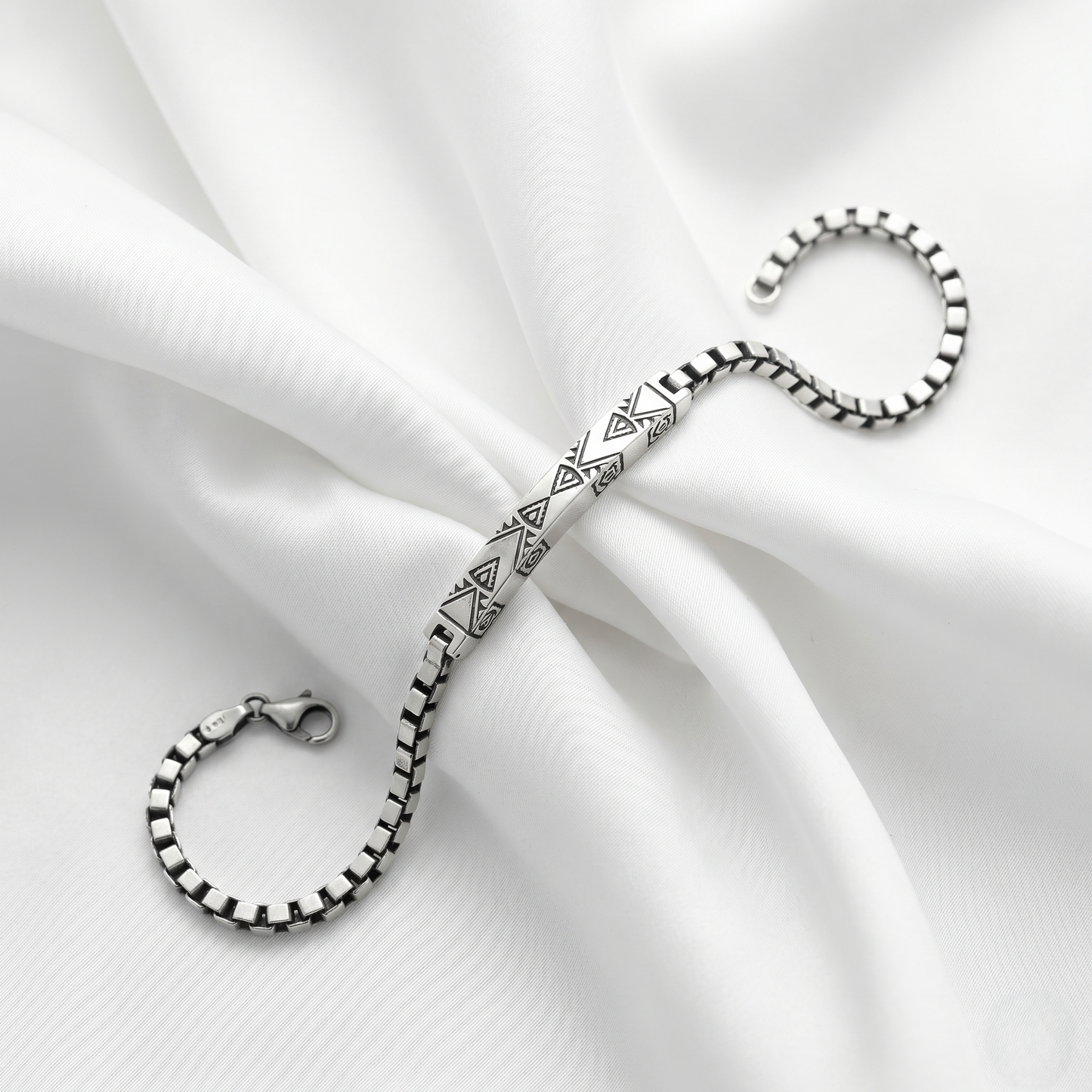 Geometric Engraved Silver Venetian Link Bracelet