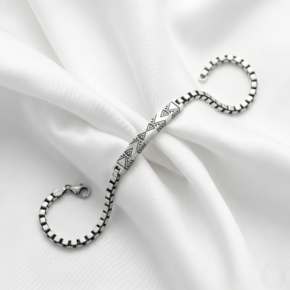 Geometric Engraved Silver Venetian Link Bracelet
