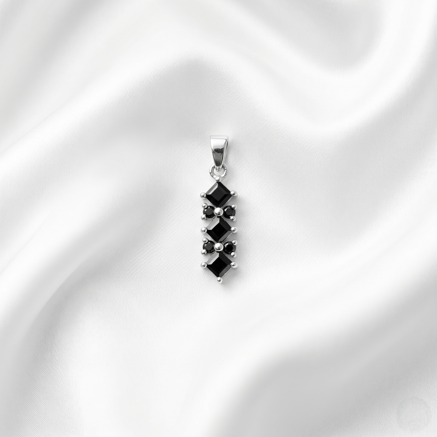 Elegant Geometric Blue Sapphire Silver Pendant
