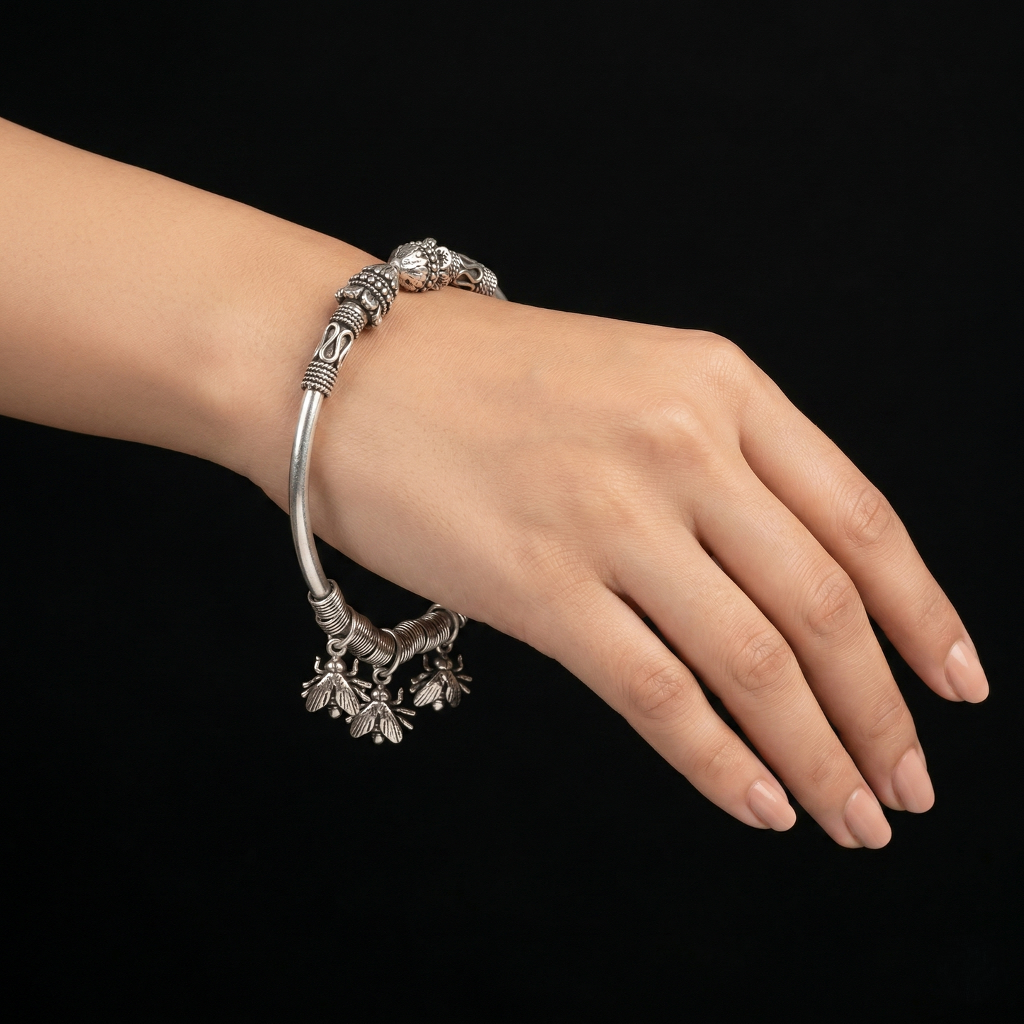 Sterling Silver Bee Charm Kada Bracelet