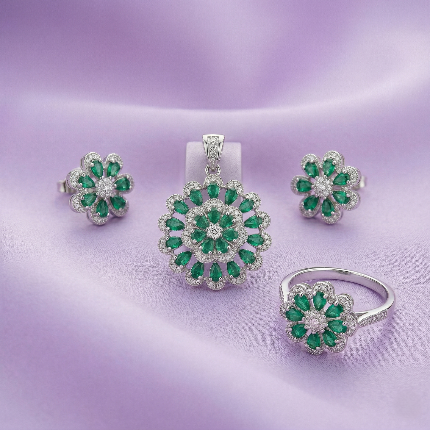 Royal Emerald Floral Silver Jewelry Set