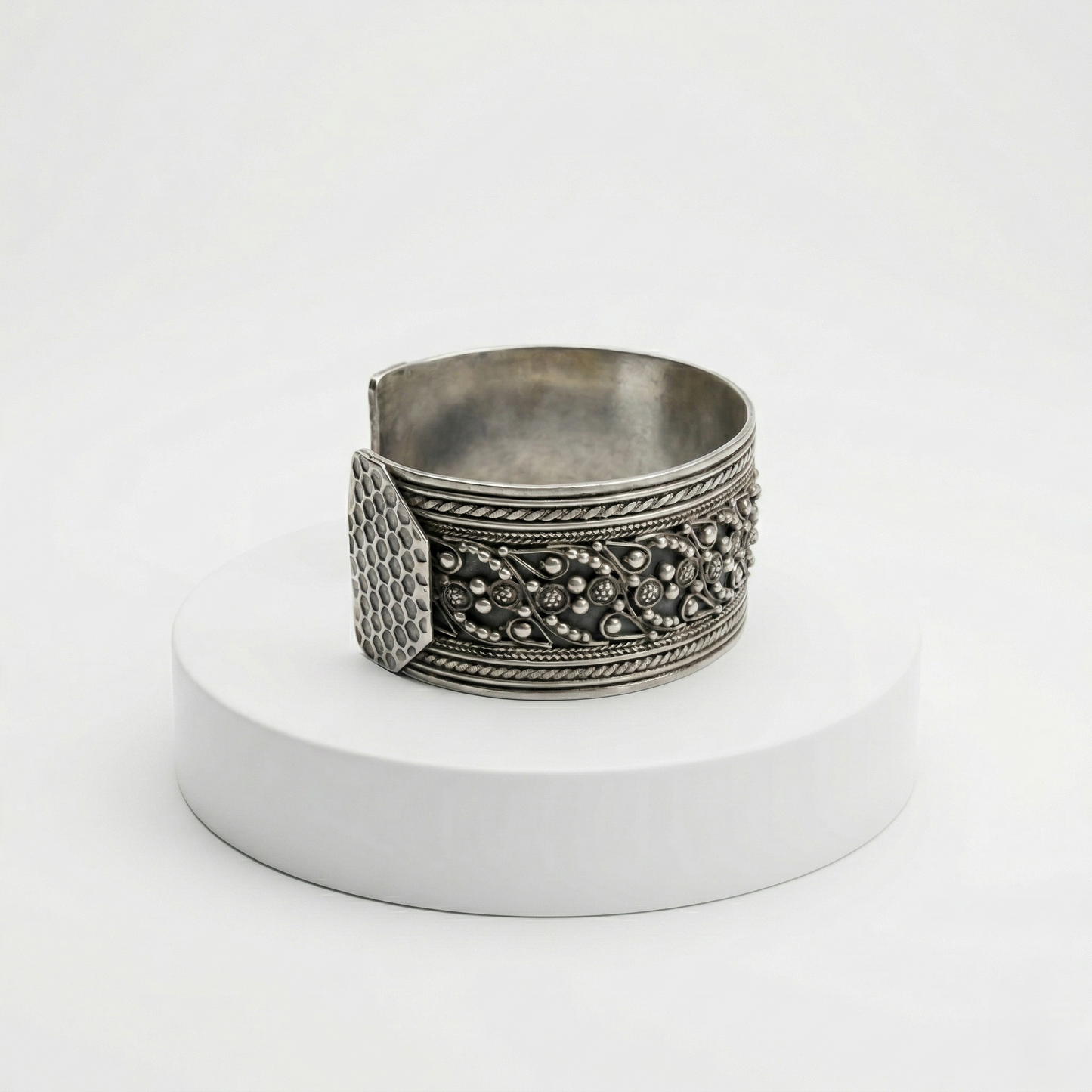 Intricate Filigree Ornate Silver Kada Bracelet