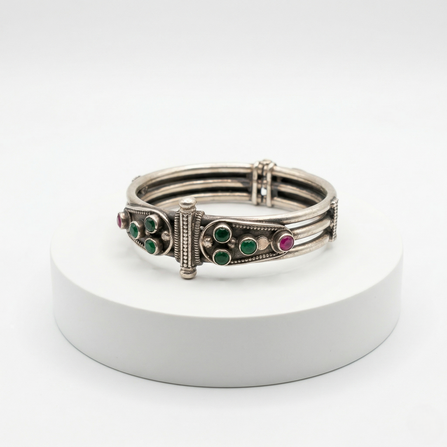 Vintage Tribal Emerald & Ruby Silver Kada