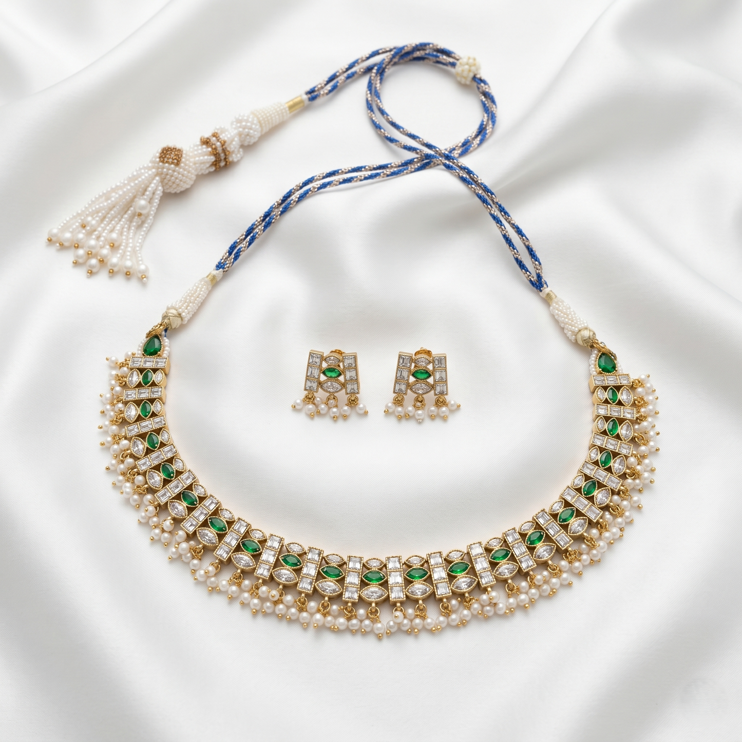 Elegant Emerald Accented Silver Choker Set