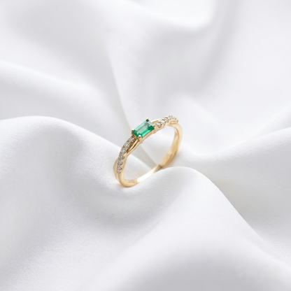 Emerald Cut Gold Twist Diamond Ring