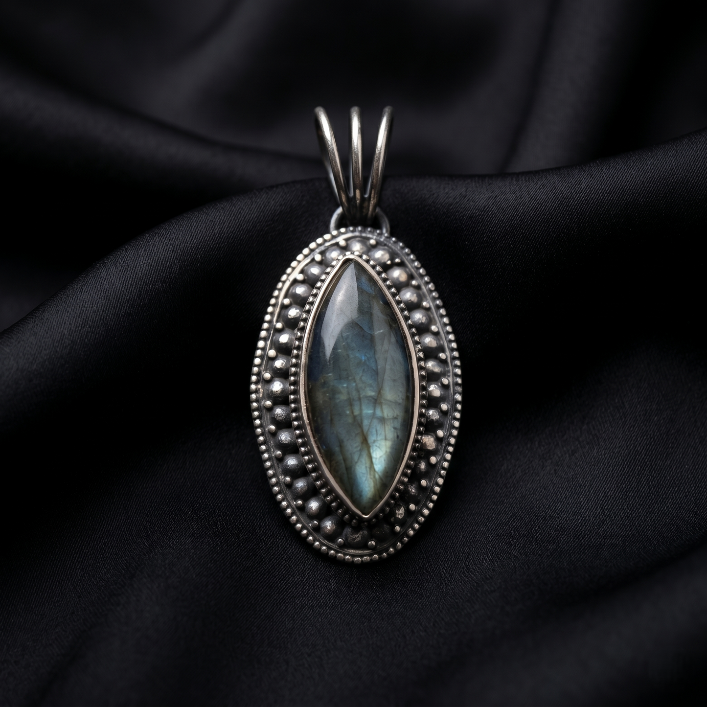 Marquise Labradorite Oxidized Silver Heritage Pendant