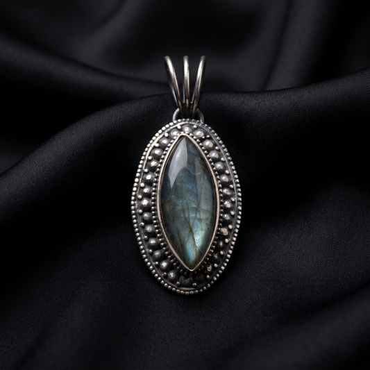 Marquise Labradorite Oxidized Silver Heritage Pendant