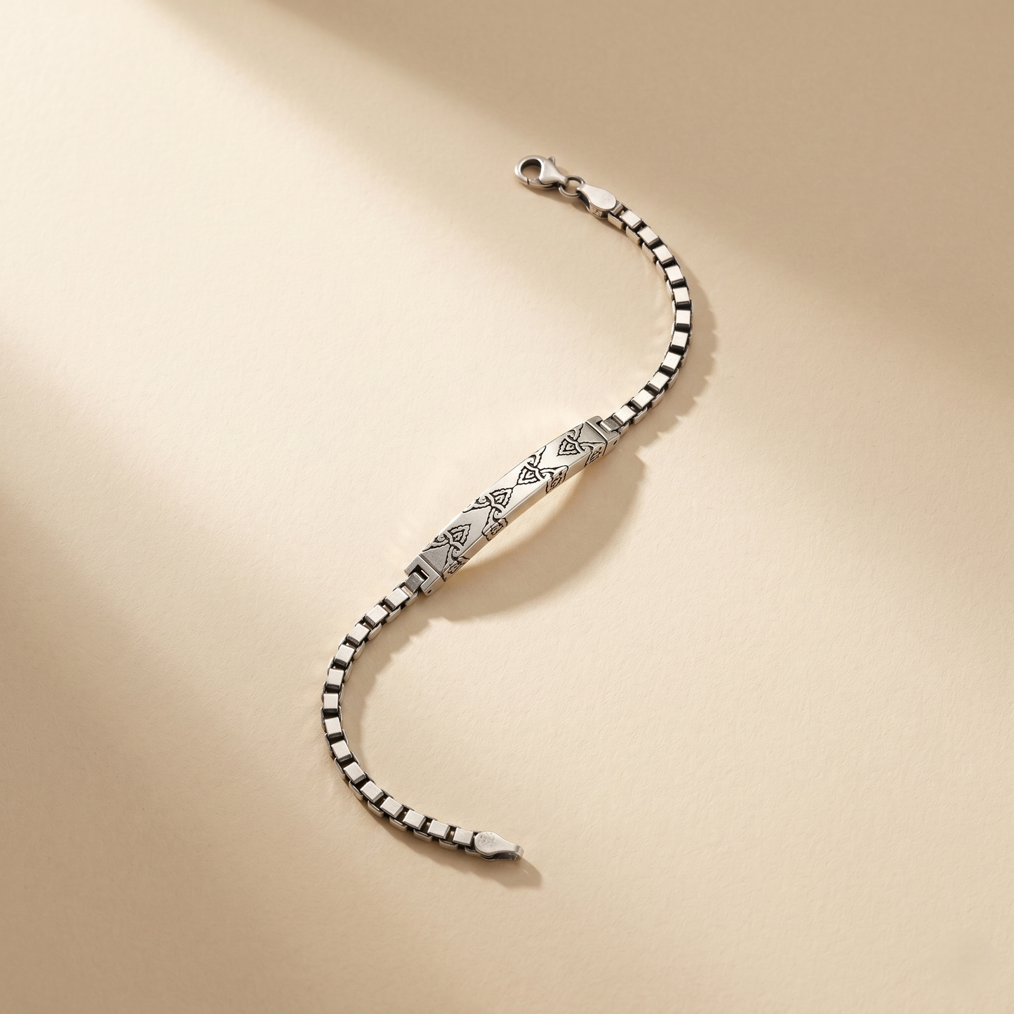 Geometric Engraved Silver Venetian Link Bracelet