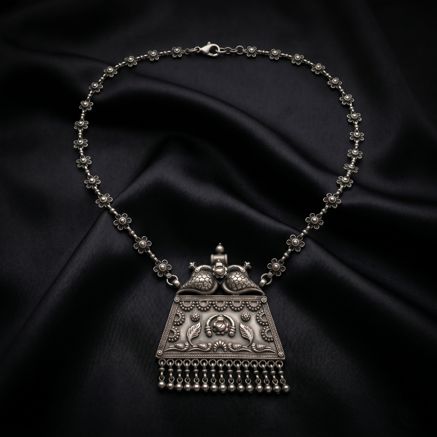 Intricate Floral Silver Necklace With Pendant